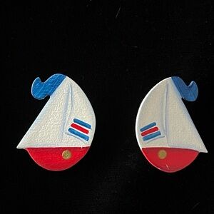 Adorable Sailboat earrings